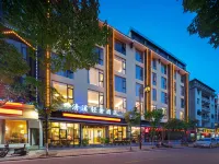 Qingxi Light Luxury Hotel Hotels near Zhangjiajie National Forest Park