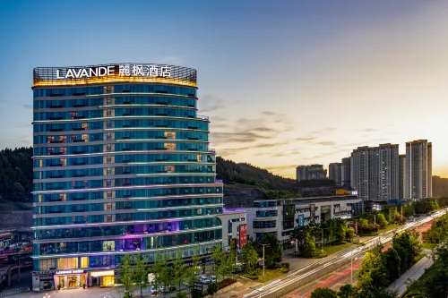 Lavande Hotel (Langzhong Railway Station International Trade City)
