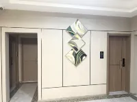 Heqing Jincheng Hotel