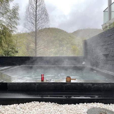 Renli Xinbo Mogan Hot Spring Resort
