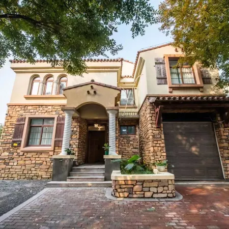 Yangcheng Lake Letu Villa