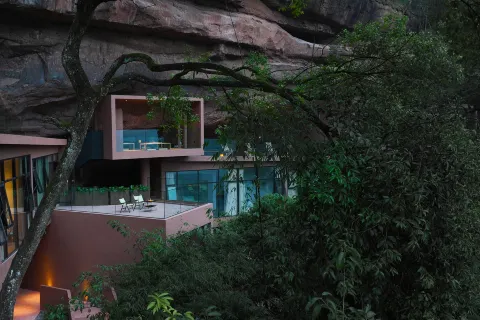Jianglu Yalugu Hotel