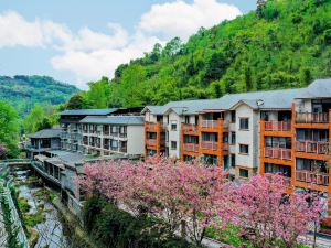 Chongzhou Jiulonggou Muquan Hot Spring Hotel