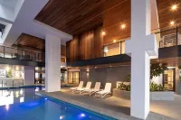 Lovely 2 Beds Apt with City View at South Brisbane