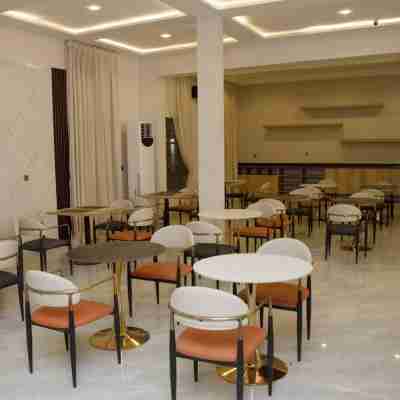 Amiingo Hotels Dining/Meeting Rooms