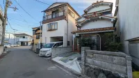 KIX House Waraku III: 5BR Roomshare/Vacation Home Near Kansai Airport - 2-Star