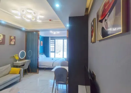 Xiaogan Yuekezhi Hotel (Xiaogan East Station Wuyue Plaza) Отели в г. Сяоган