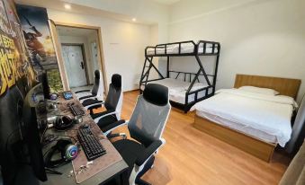 Monster E-sports Apartment