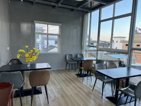 Dali Linfengyuan Homestay Отели рядом с достопримечательностью «Taihecheng Relic Site»