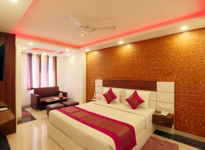 Hotel Ark Wood Residency Near Delhi International Airport