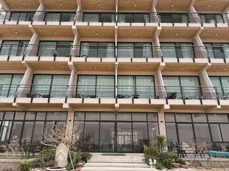 Mekong Pano Villa Отели рядом с достопримечательностью «Wat Phra in Plaeng»