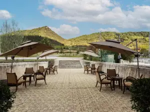 Sky Lan · Mountain View Hotel