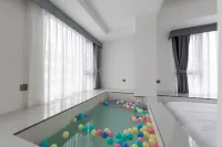 Bird's Nest Art Homestay (Beihai Old Street Beibu Gulf Plaza) - Private Pool