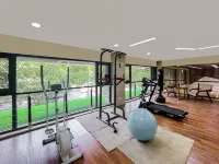 Meitu Hot .Spring Hotel (Emeishan High-speed Railway Station Baoguosi Branch) - Gym