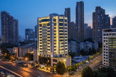 JI Hotel (Wuhan Donghu Hubei Provincial Museum) Hotels near CPC Wuhan Post Bureau Committee Party School