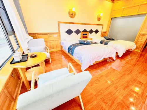 Zhuoyun Homestay (Zhagana Scenic Area Ticket Center)