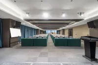 MEHOOD LESTIE Hotel (Zhengzhou East Station Zhengdong MixC Store)
