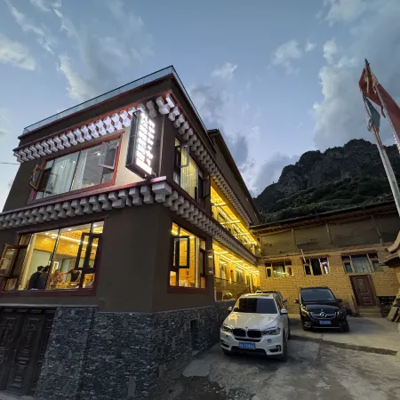 Zha Ga Na Zanba Homestay