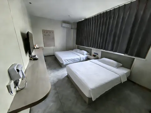 Korla Elegant Residence Hotel (Eighth Middle School)
