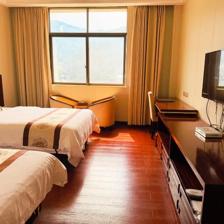 BI SHUI LAN TIAN GRAND HOTEL