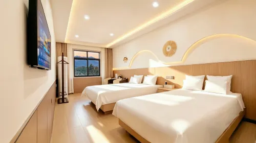 Guanshan Yue Courtyard Homestay