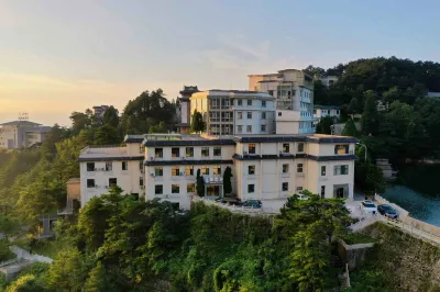 jiugongshanquanxuejunjd Hotel a Jiugong Mountain