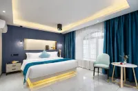 Changsha Yuemu Xingchen Homestay (Changsha Wu Yi Square IFS Guojin Center) - جاكوزي