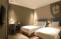 Homeinn · neo (Huangshan Binjiang Road Tunxi Old Street) Hotels in Huangshan