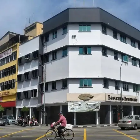 D Eastern Hotel