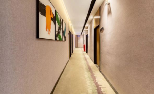 Moli Hotel (Guangzhou Yongqingfang Zhongshan 8th Road Subway Station)