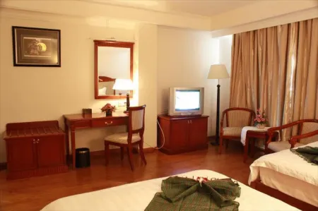 Lux Riverside Hotel & Apartment