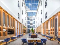 Atour Hotel (Xiamen Jimei Lake Business Center) Hotels near Jimei