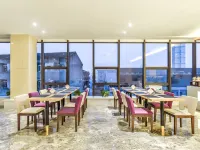 Lavande Hotel (Shehong Juxin Plaza) - sarapan