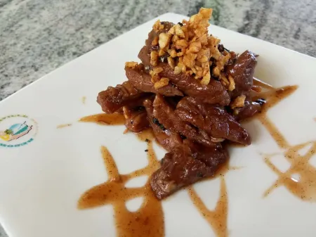 Brazaville Beach Resort Отели рядом с достопримечательностью «Ubong Cave»