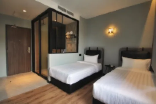 THE SERAYA HOTEL - 2-Star