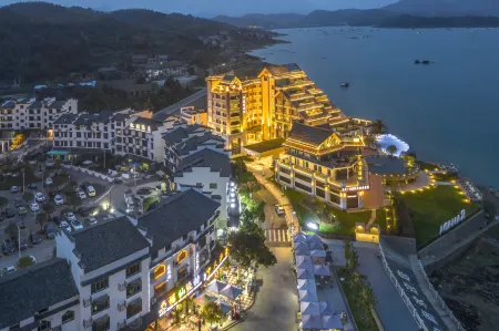 Ramada by Wyndham Chenzhou Dongjiang Lake Отели рядом с достопримечательностью «Dongjiang Lake Phoenix Island Scenic Area»