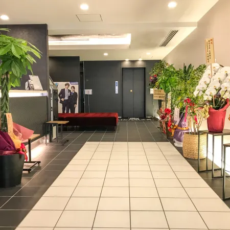 HOTEL LiVEMAX Toyama Отели рядом с достопримечательностью «Железнодорожный вокзал Тоямы»
