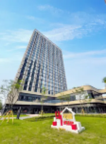 Railway Station Xinrong Apartment