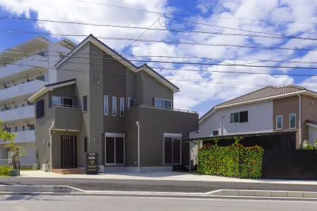 Vacation Rental Motobu Grande Отели рядом с достопримечательностью «Bise-Fukugi Tree Road»