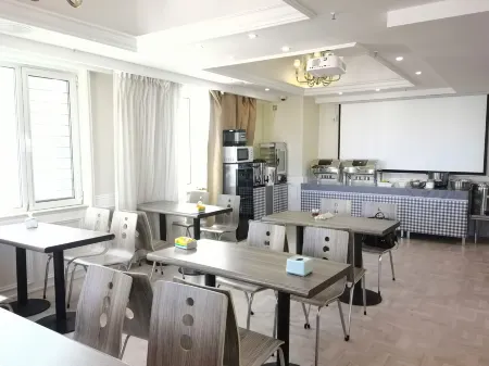 Yushang Apartment (Jiamusi Wanda Plaza) Отели в г. Цзямусы