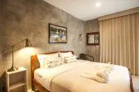 White Knot Khao Yai