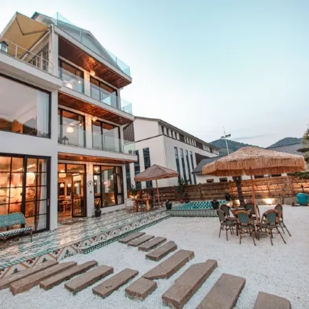 Moroccan homestay in the mountains Отели рядом с достопримечательностью «Liuyin Former Residence»