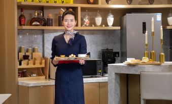 DO A LAND V Hotel (Changsha Wuyi Square IFS Center Branch)