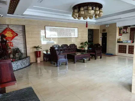 Qingxu Jinxiyuan Bathing Hotel Отели рядом с достопримечательностью «Pufeng Mountain Villa»