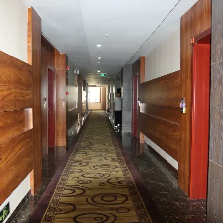 Borrman Hotel (Zhangye Shandan)