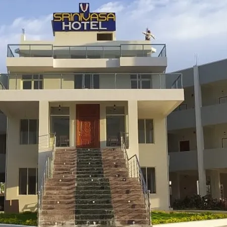 Srinivasa Hotel