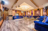 Huayu International Hotel (Hotan Old Night Market)