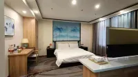 Shanghe Business Hotel (Sheqi Bus Station)