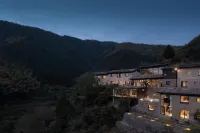 Stray Birds Hotel Hotels in 