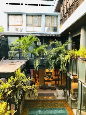 Blu Cabin Ari Stylish Gay Poshtel - Tiny houses
